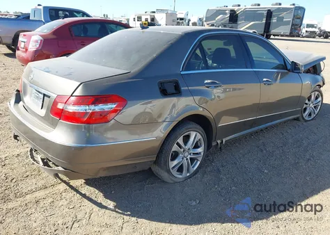 2010 Mercedes-Benz E 350 z USA, uszkodzony, nr VIN WDDHF5GB2AA211305